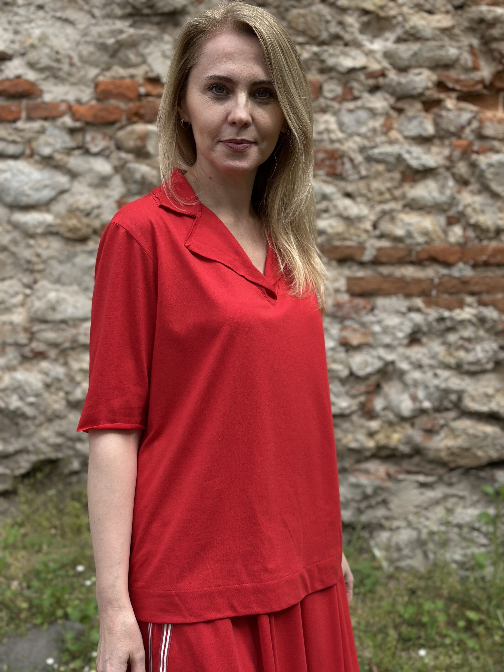 Bluzka CZERWONA GEOMETRIA - bawełniana bluzka - obrazek 1