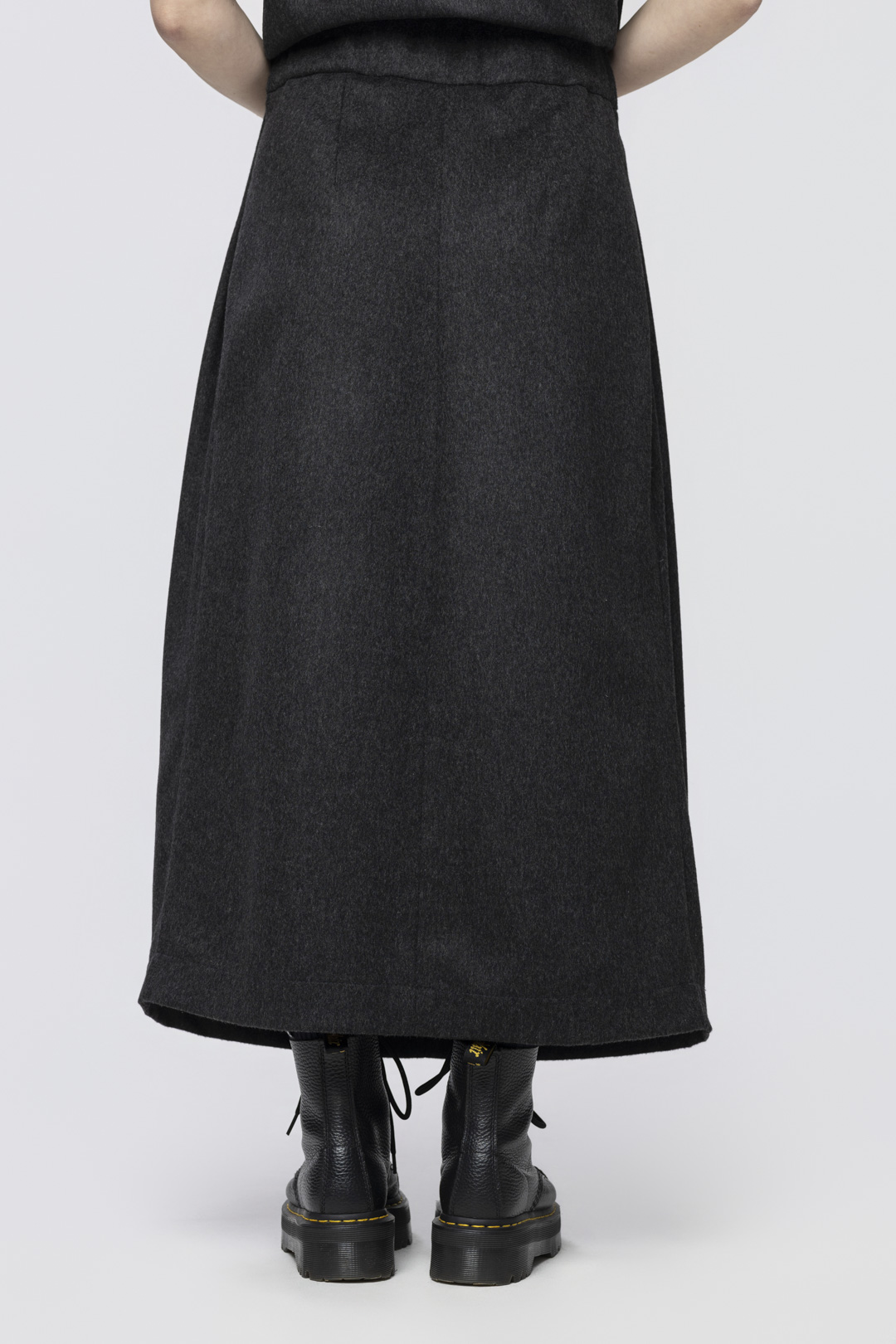 Spódnica Szare Pasmo - długa wełniana spódnica z zakładkami - obrazek 4