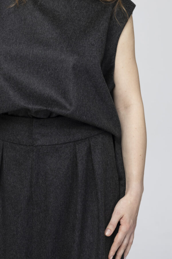 Spódnica Szare Pasmo - długa wełniana spódnica z zakładkami - obrazek 5