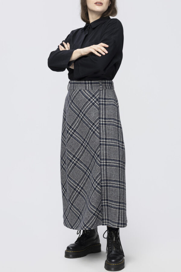 Krata Artystyczna - wełniana spódnica w kratę - obrazek 1