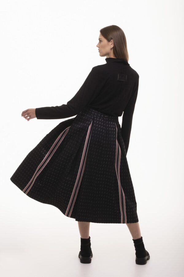 Tajemnica -  rozkloszowana, żakardowa spódnica midi - obrazek 2