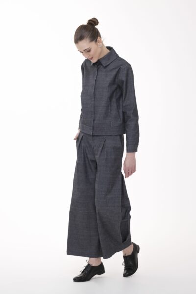 KONTURY JEANS - spodnie z bocznymi kontrafałdami