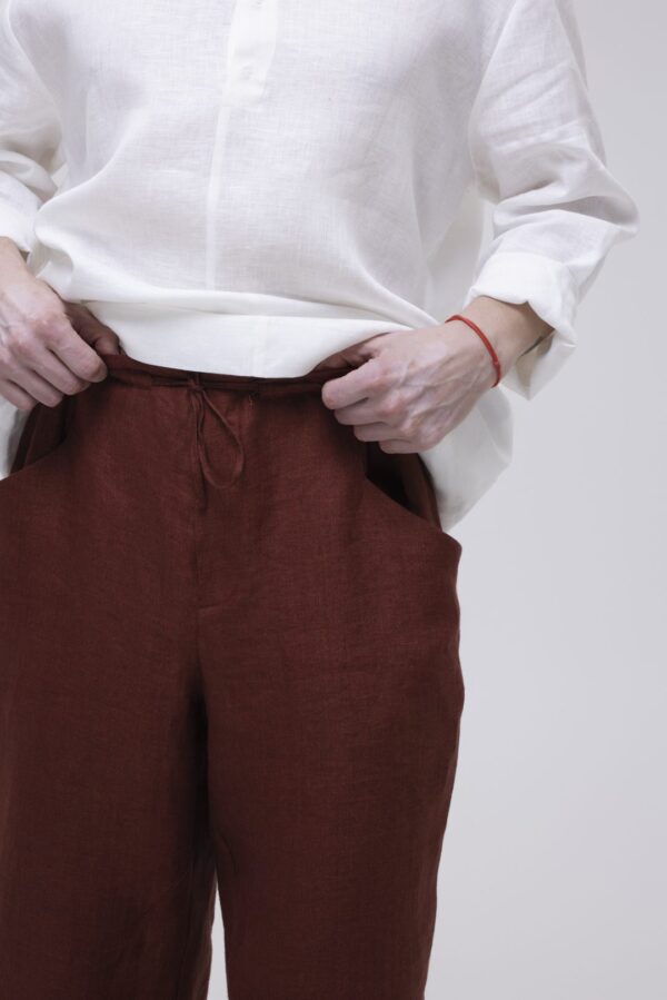 FRAGMENTY - męskie lniane spodnie - obrazek 2
