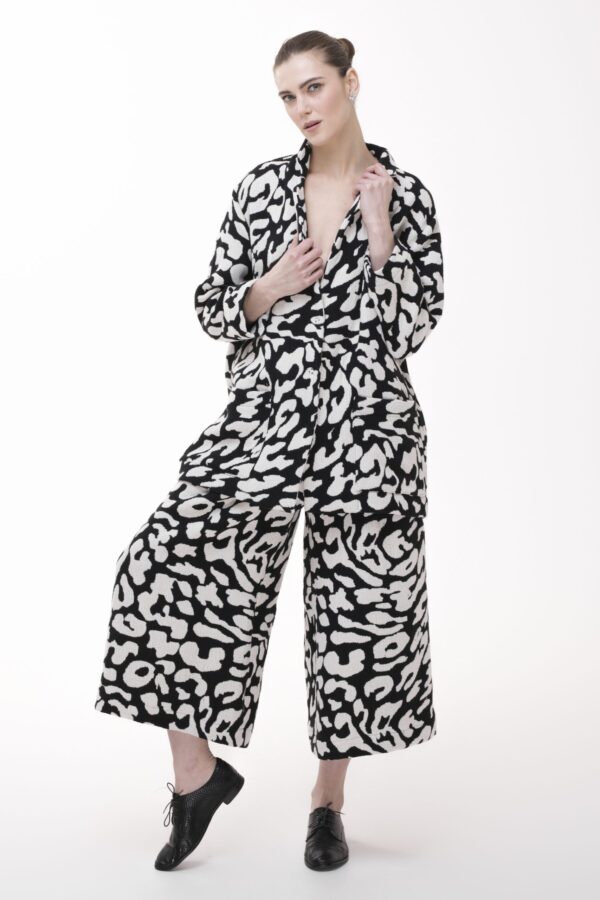 RYTMY - bawełniane spodnie o szerokim kroju - obrazek 4