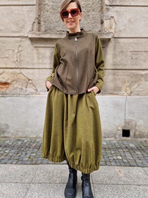 Moda Autorska Slow Fashion BezAle - spodnica gimnastyczka zielen bezale 3