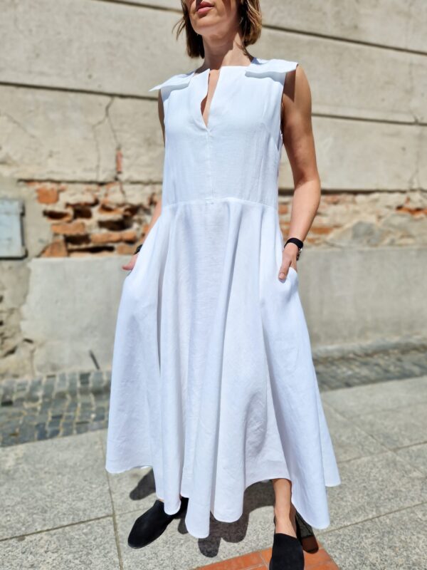 Moda Autorska Slow Fashion BezAle - sukienka skolowana biala 5